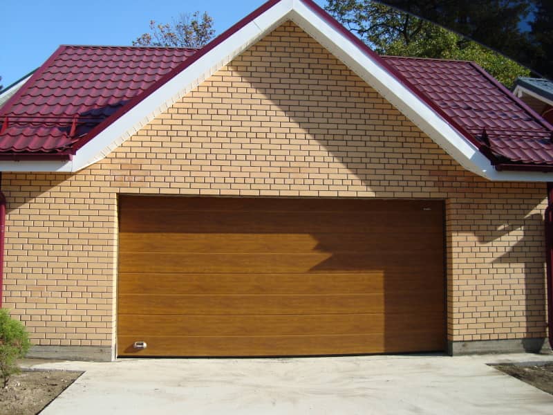 Секционные ворота DoorHan в Брянске с установкой