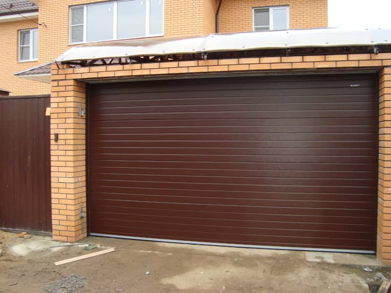 Секционные ворота DoorHan в Брянске с установкой